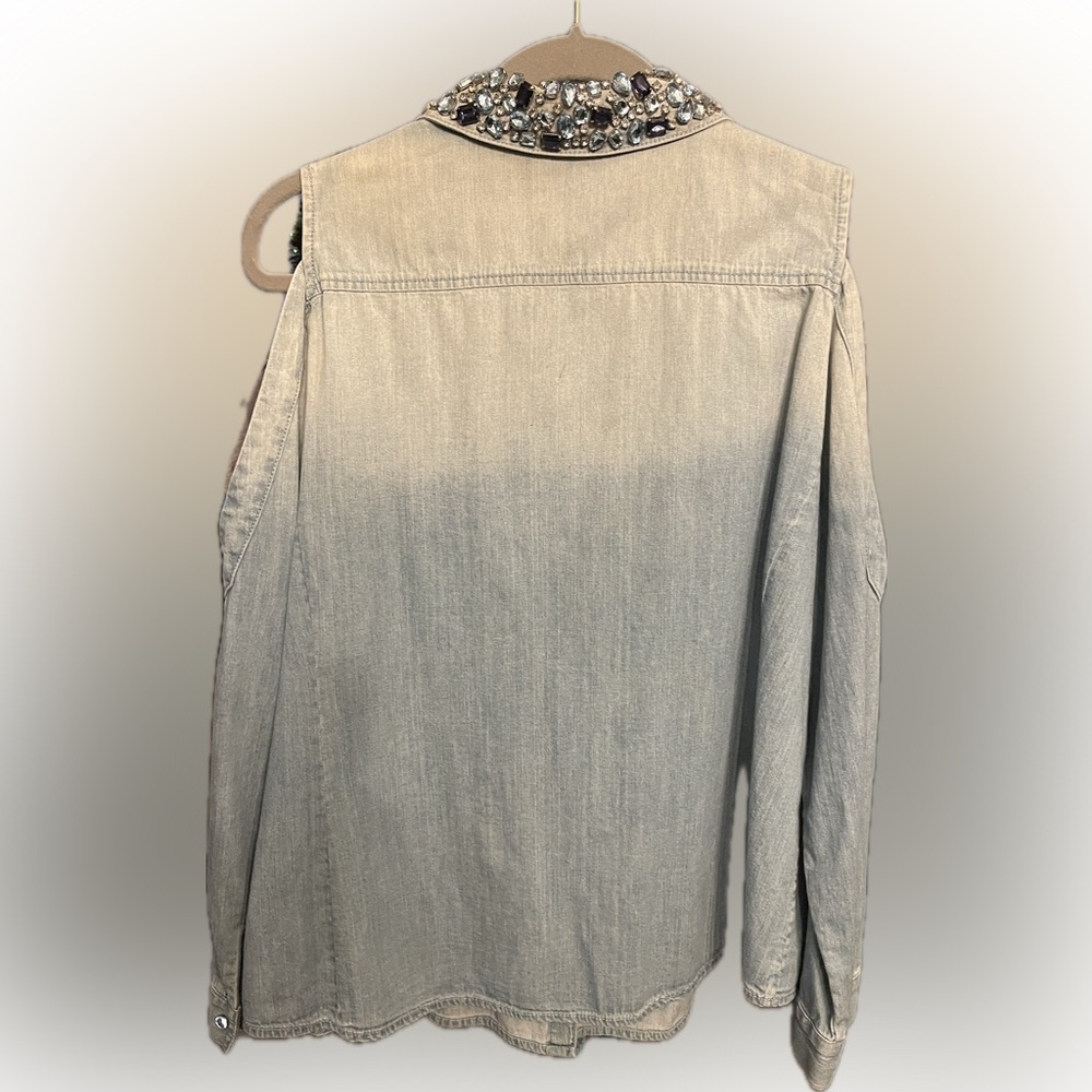 Chicos Black Label Embellished Cold-Shoulder Shirt, XL Petite (could fit reg XL) - Picture 8 of 12